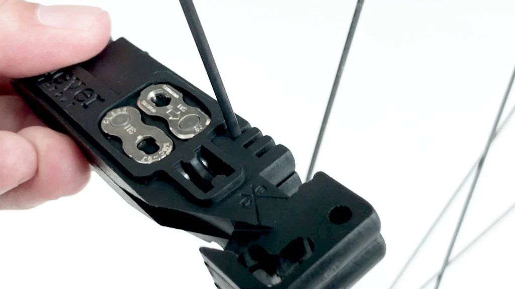 Clever Flat Out Multi Function Chain Hook Tool (set of 2pcs)